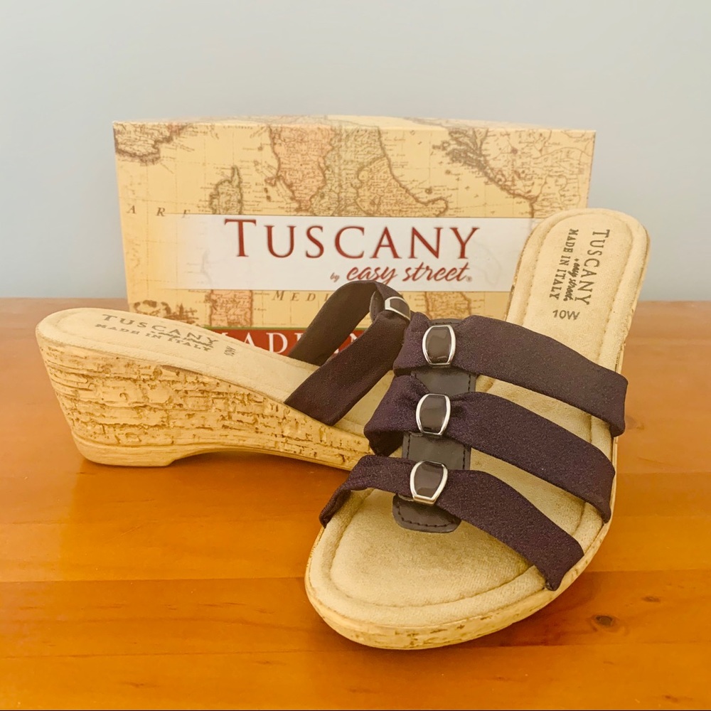 Tuscany by Easy Street Andrea Navy Crepe Sandals